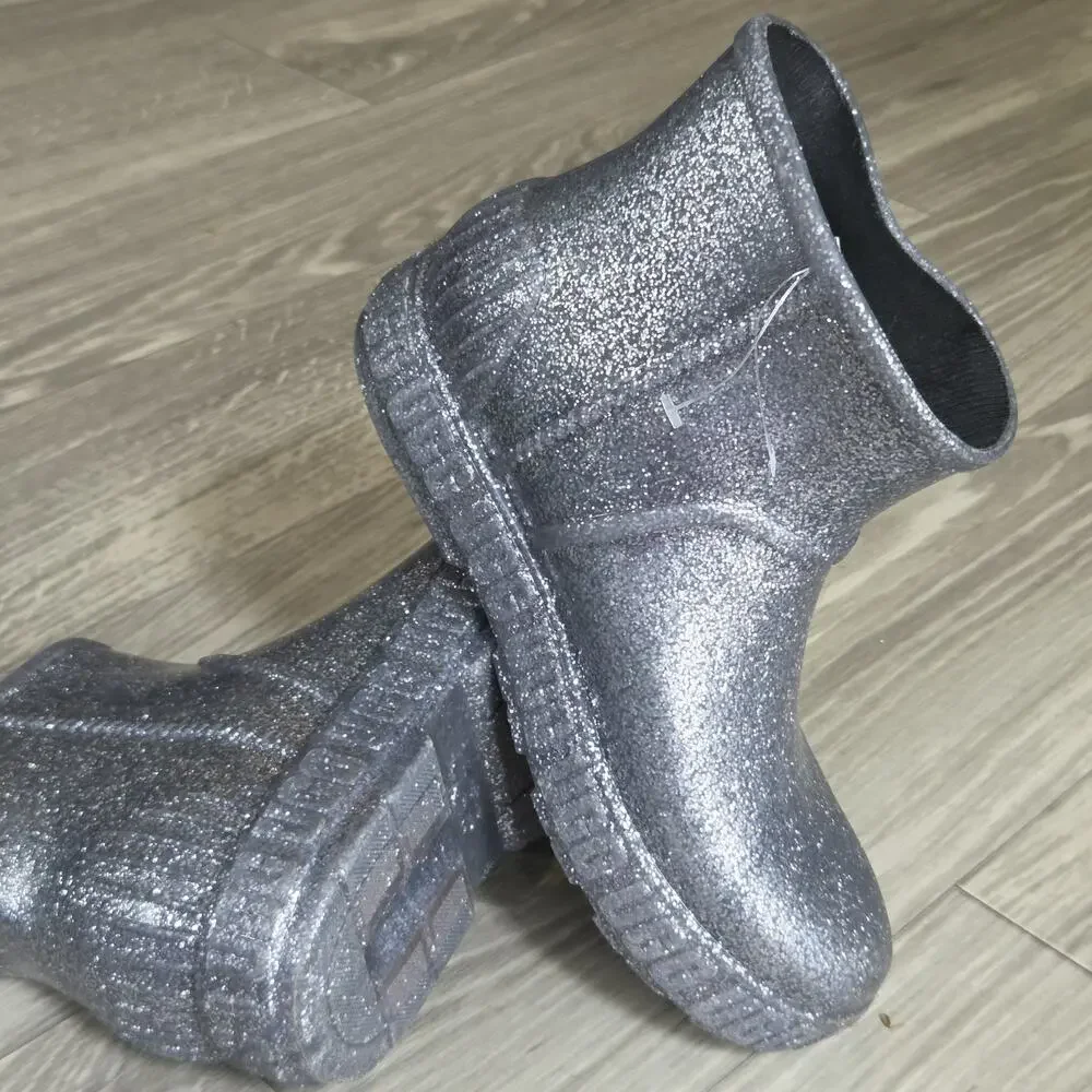 US 5 Ugg Silver Glitter Rain Booties Womens